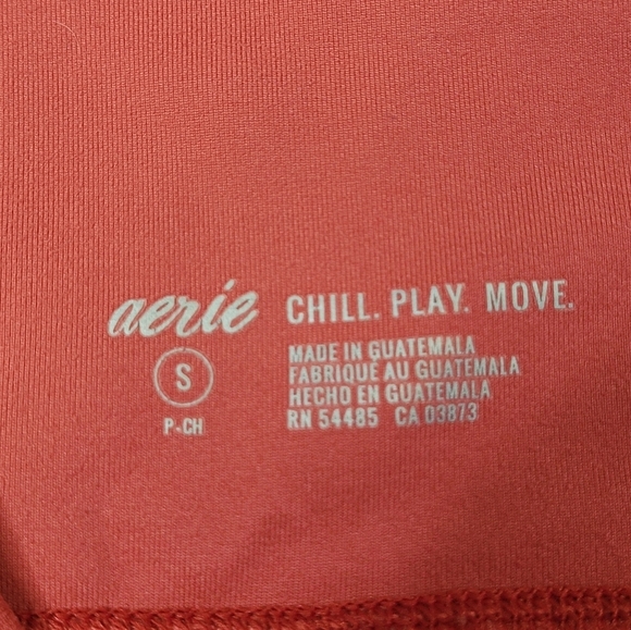 AERIE Mid-Rise Leggings Chill. PLAY. Move. - Picture 4 of 5